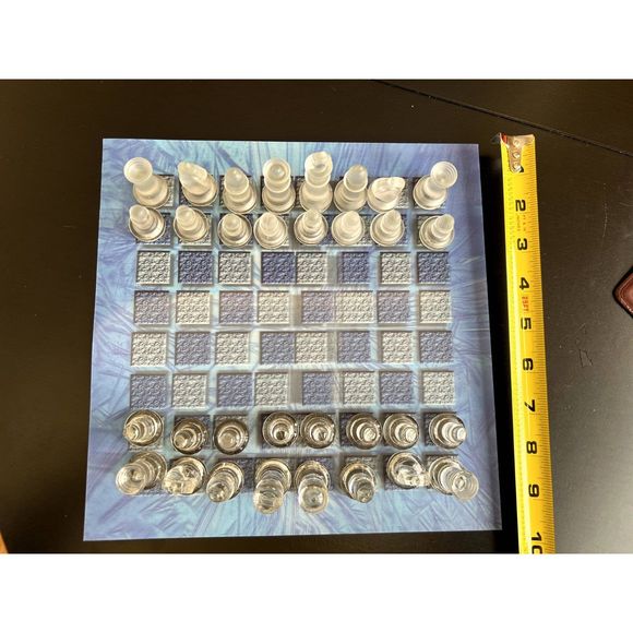 3D Glass Chess Set, Crystal and Frosted glass chess set - Picture 5 of 6